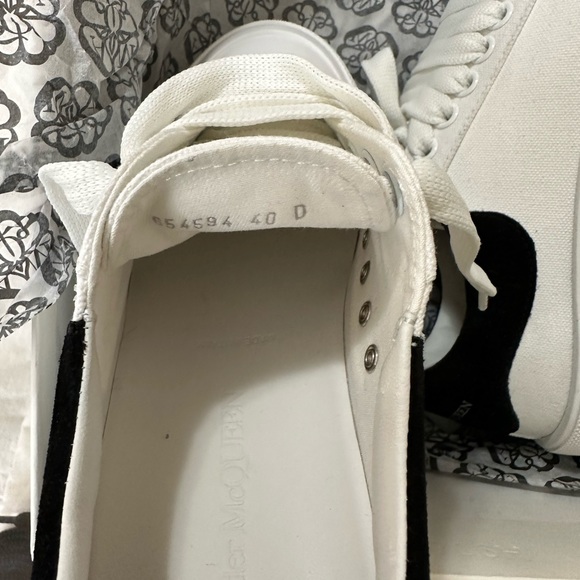 NEW ALEXANDER MCQUEEN SNEAKERS - Picture 8 of 10